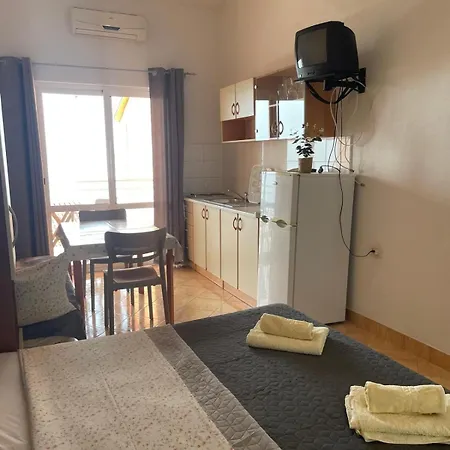 Διαμέρισμα With A Parking Space Zivogosce - Blato, Makarska - 22253 Podgora