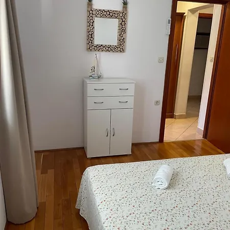 With A Parking Space Zivogosce - Blato, Makarska - 22253 ポドゥゴラ