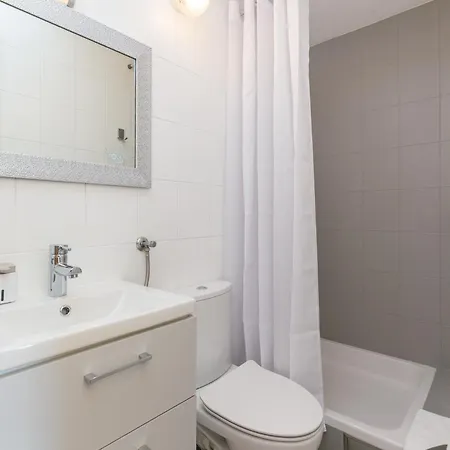 With Parking Space Zivogosce - Blato, Makarska - 22253 Podgora (Split-Dalmatia)
