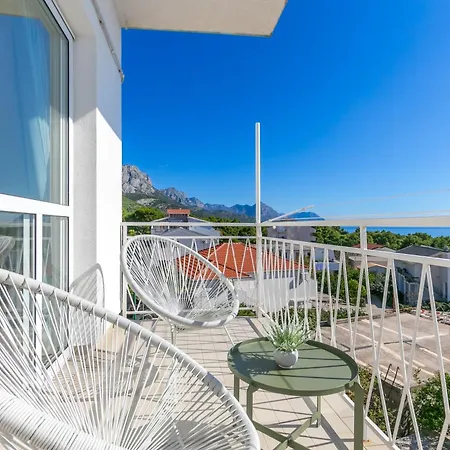 With Parking Space Zivogosce - Blato, Makarska - 22253 Lägenhet Podgora (Split-Dalmatia)