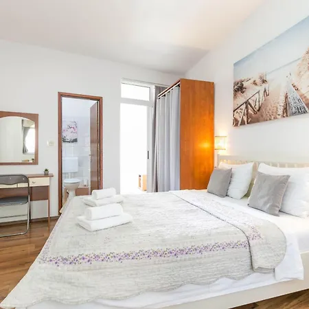 With Parking Space Zivogosce - Blato, Makarska - 22253 * Podgora (Split-Dalmatia)